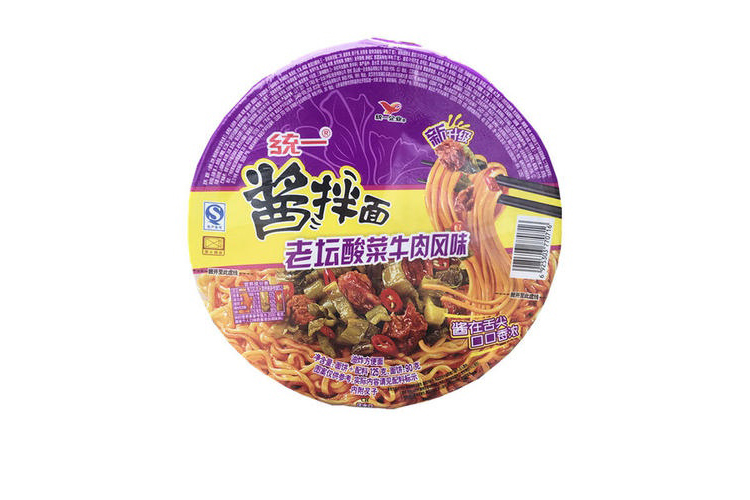 TONGYI LAOTAN'S BEEF BANJIANG NOODLES WITH PICKLED VEGETABLES 125G